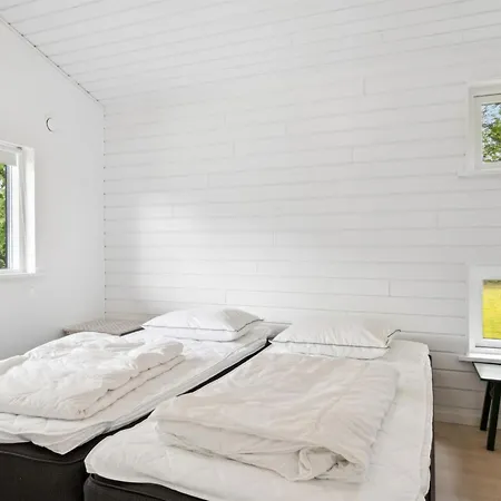 Holiday home Majvor - 200m From The Sea In Ne Jutland By Interhome Hadsund