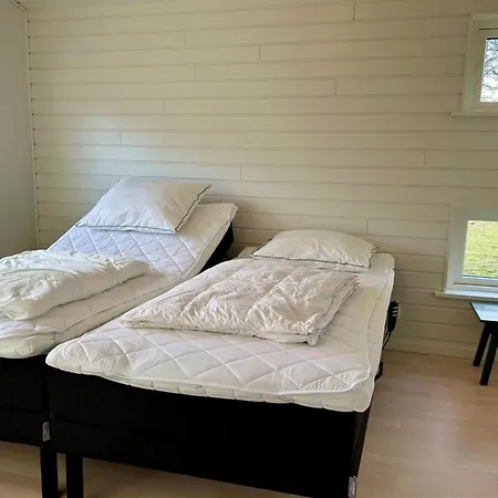 Vakantiehuis Majvor - 200m From The Sea By Interhome *